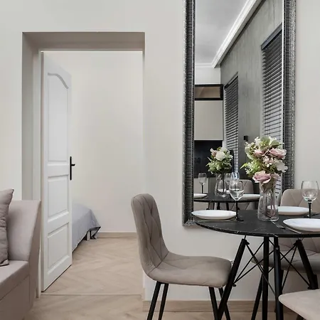 Апартаменти Beige In Center With Office By Renters Вроцлав