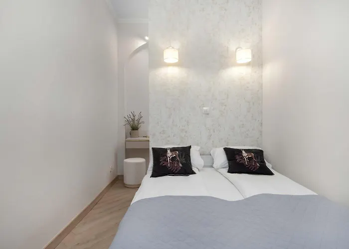 Lägenhet Beige In Center With Office By Renters